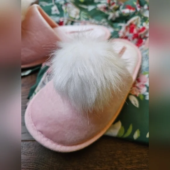 Bunny Slippers Victoria's Secret Pink Fuzzy Bunny Tail Slippers - Picture 2 of 7